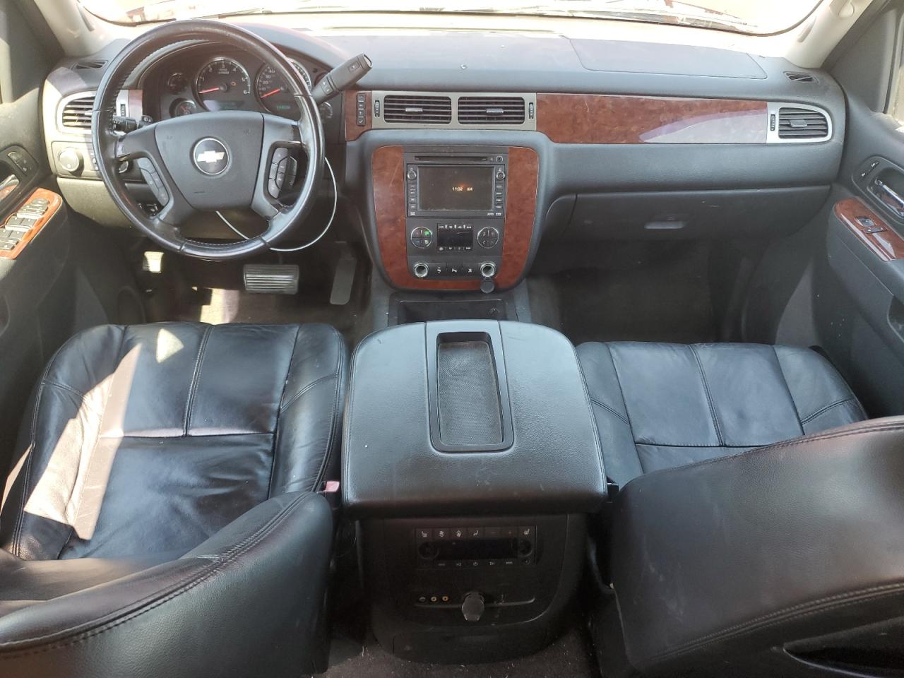 2010 Chevrolet Suburban K1500 Lt VIN: 1GNUKJE34AR133501 Lot: 71507385