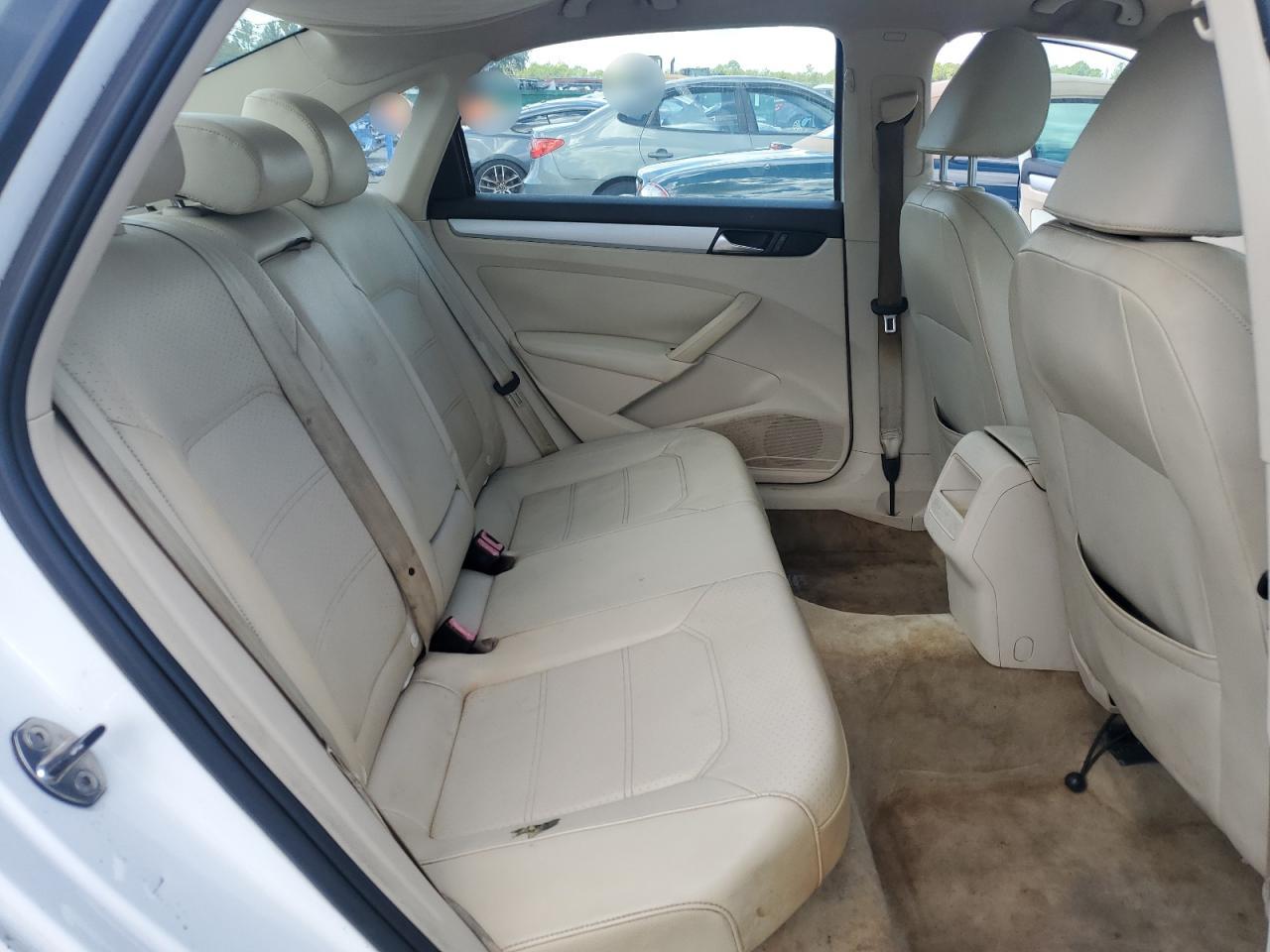 2012 Volkswagen Passat Se VIN: 1VWBH7A35CC048175 Lot: 81712425