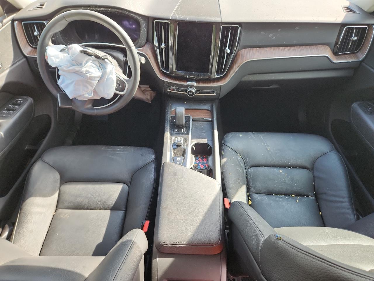 2022 Volvo Xc60 B5 Momentum VIN: YV4L12DK7N1920806 Lot: 84168525