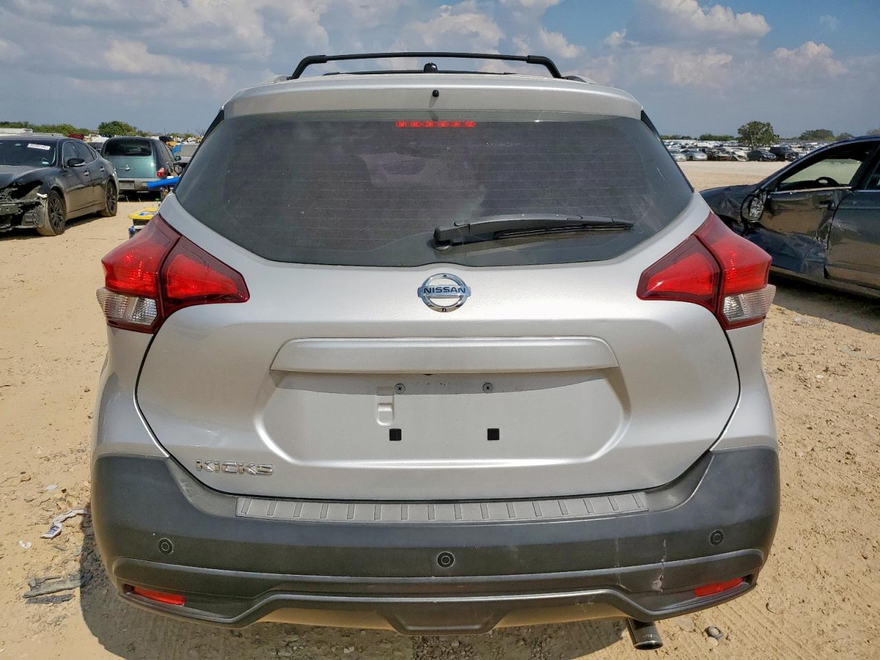 2019 Nissan Kicks S VIN: 3N1CP5CU1KL492020 Lot: 80903035