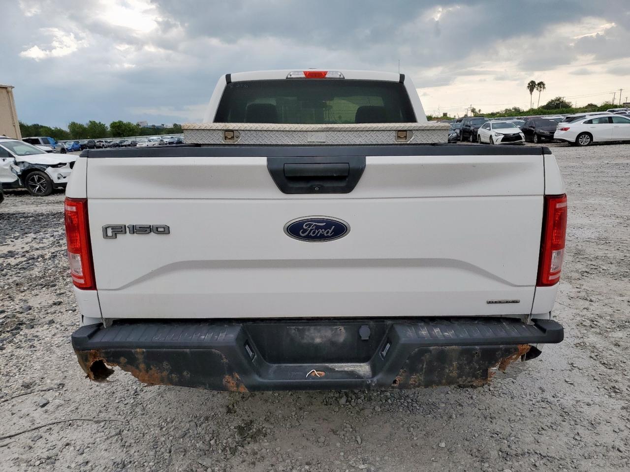 2016 Ford F150 VIN: 1FTMF1C81GFB30724 Lot: 71045875