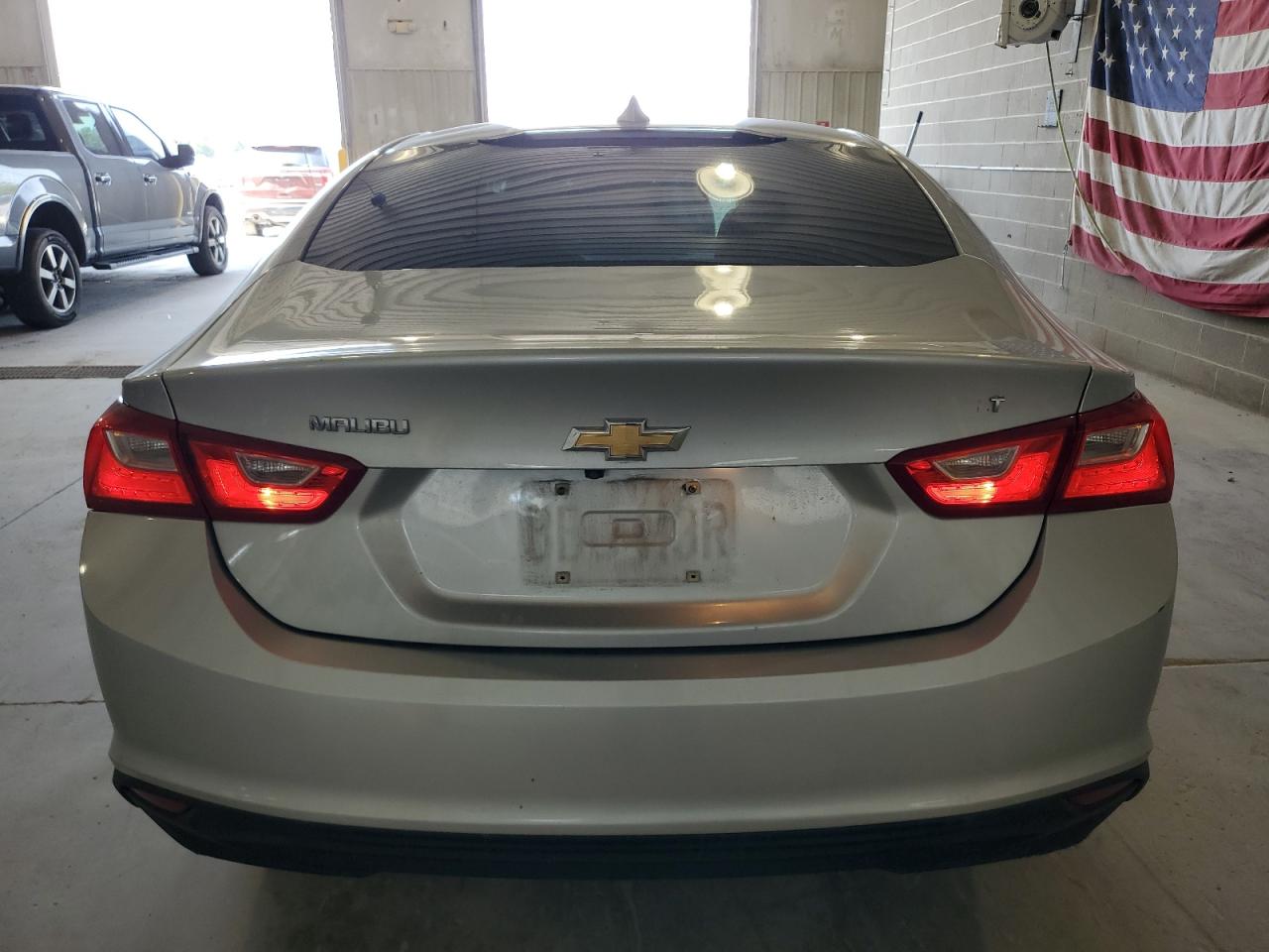 2018 Chevrolet Malibu Lt VIN: 1G1ZD5ST0JF175727 Lot: 71190575