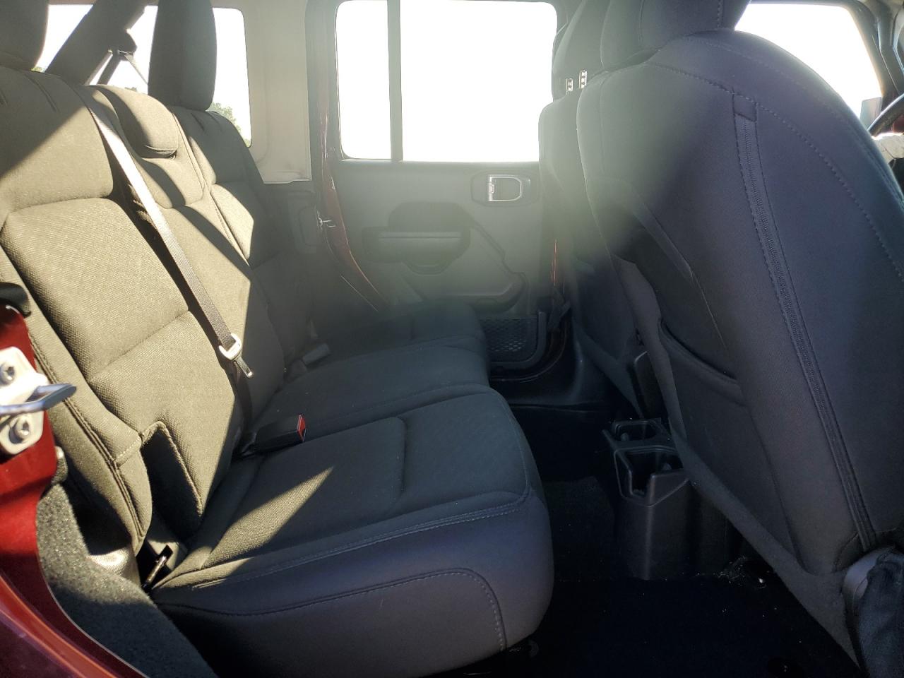 2021 Jeep Wrangler Unlimited Sport VIN: 1C4HJXDG8MW770921 Lot: 82036355