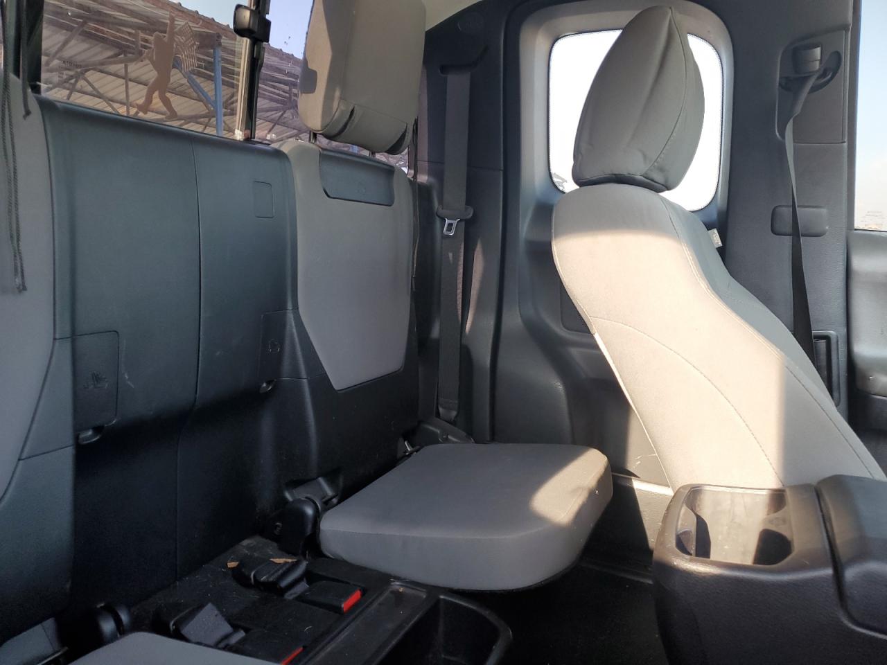 2016 Toyota Tacoma Access Cab VIN: 5TFRX5GN1GX054037 Lot: 80629535