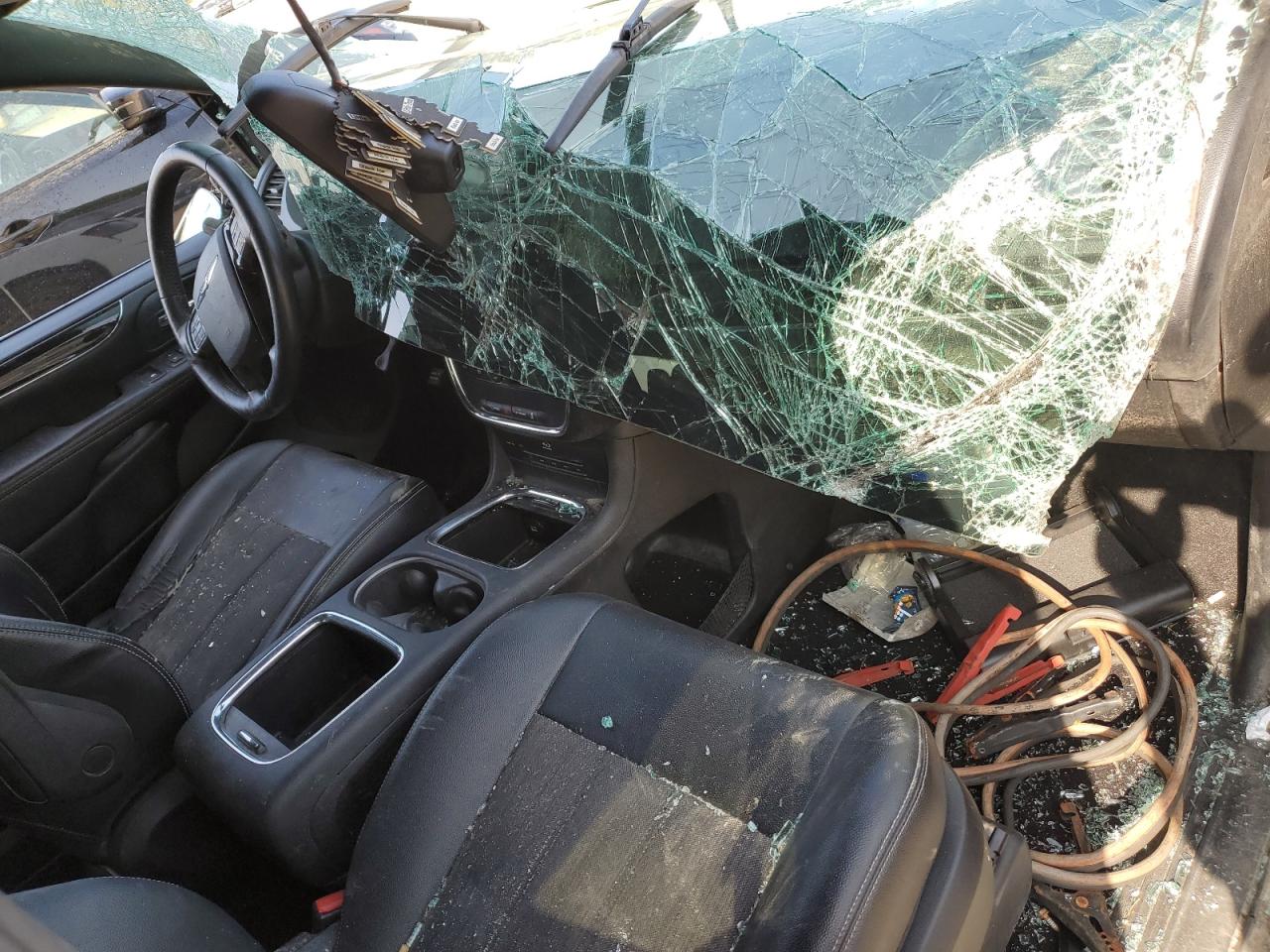 2016 Chrysler Town & Country S VIN: 2C4RC1HG2GR269218 Lot: 68155955