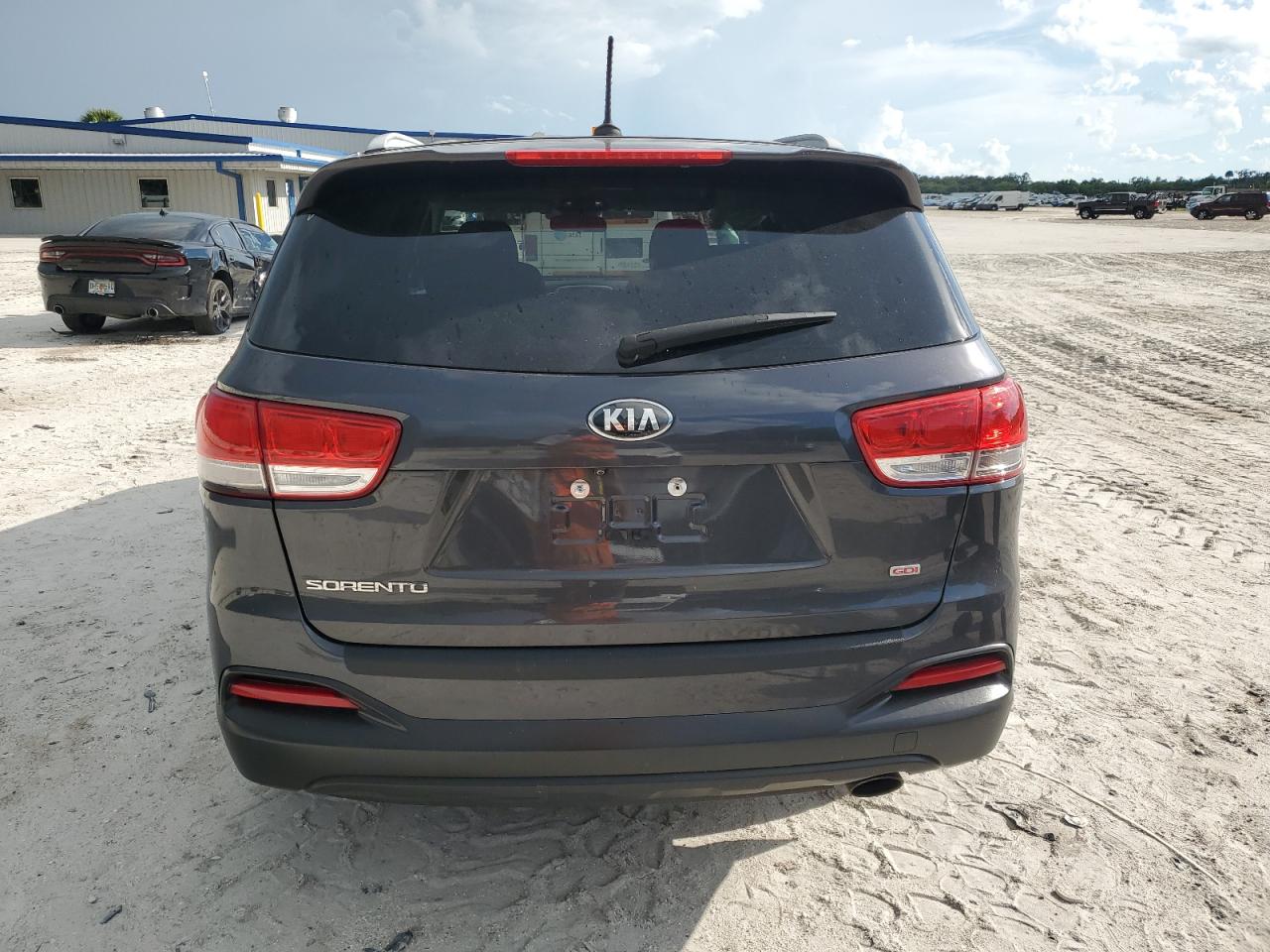 2017 Kia Sorento Lx VIN: 5XYPG4A31HG221753 Lot: 81830765