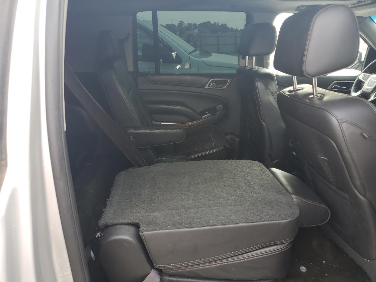 2015 GMC Yukon Xl Denali VIN: 1GKS2JKJ0FR257814 Lot: 81661235