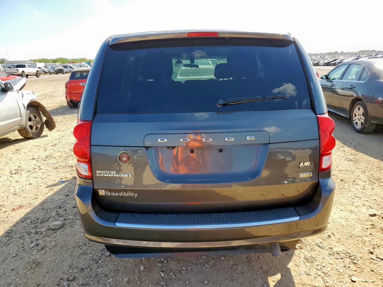 2018 Dodge Grand Caravan Se VIN: 2C7WDGBG8JR190481 Lot: 84052965