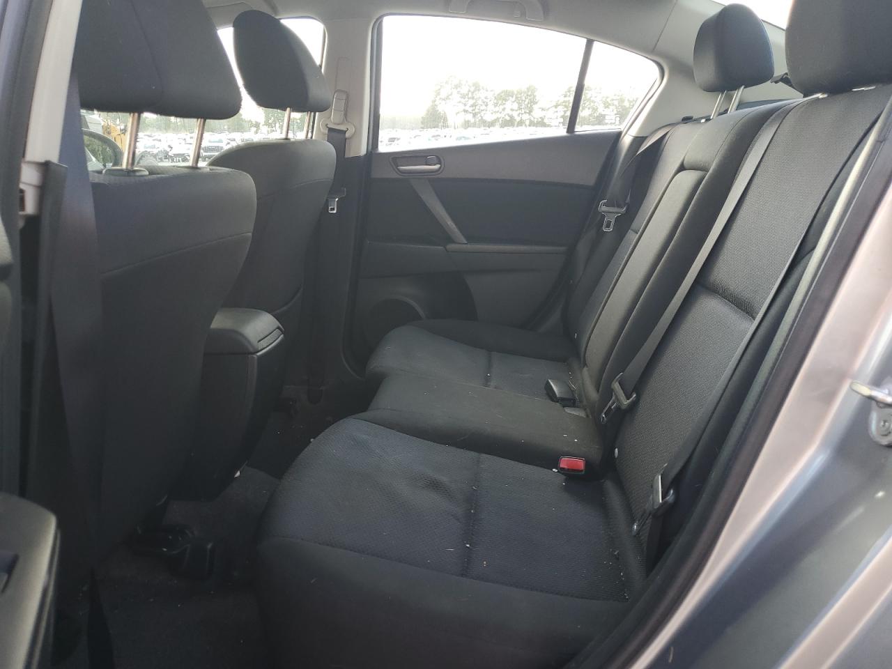 2011 Mazda 3 I VIN: JM1BL1VGXB1370798 Lot: 80388205