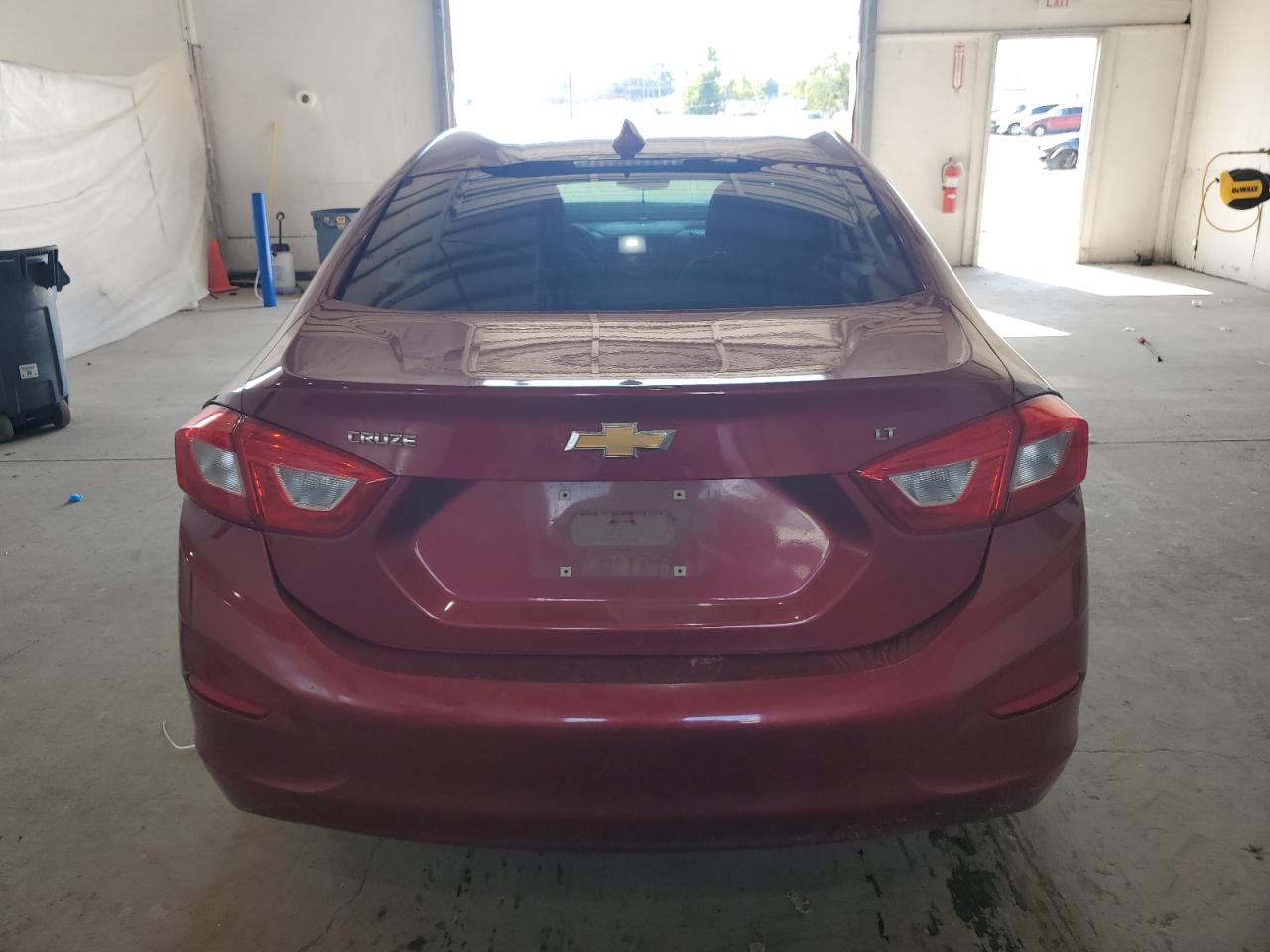 2017 Chevrolet Cruze Lt VIN: 1G1BE5SMXH7130810 Lot: 80733625