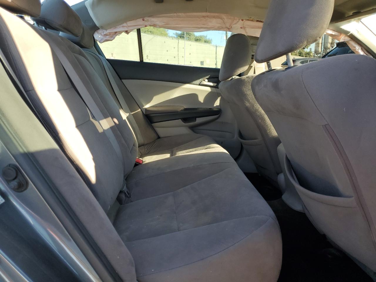 2011 Honda Accord Lxp VIN: 1HGCP2F44BA113818 Lot: 81818095