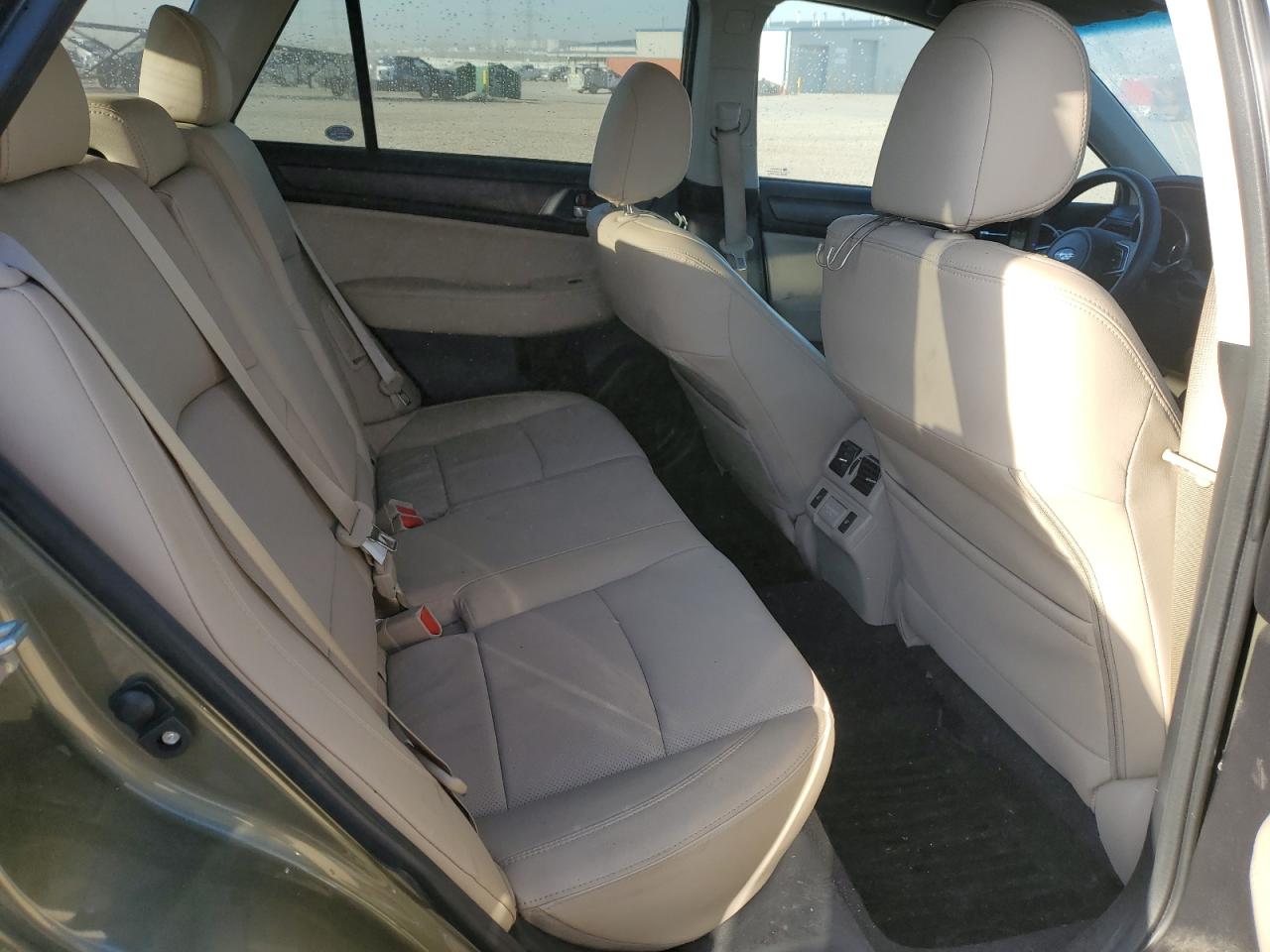 2018 Subaru Outback 2.5I Limited VIN: 4S4BSAKC2J3350841 Lot: 84277865