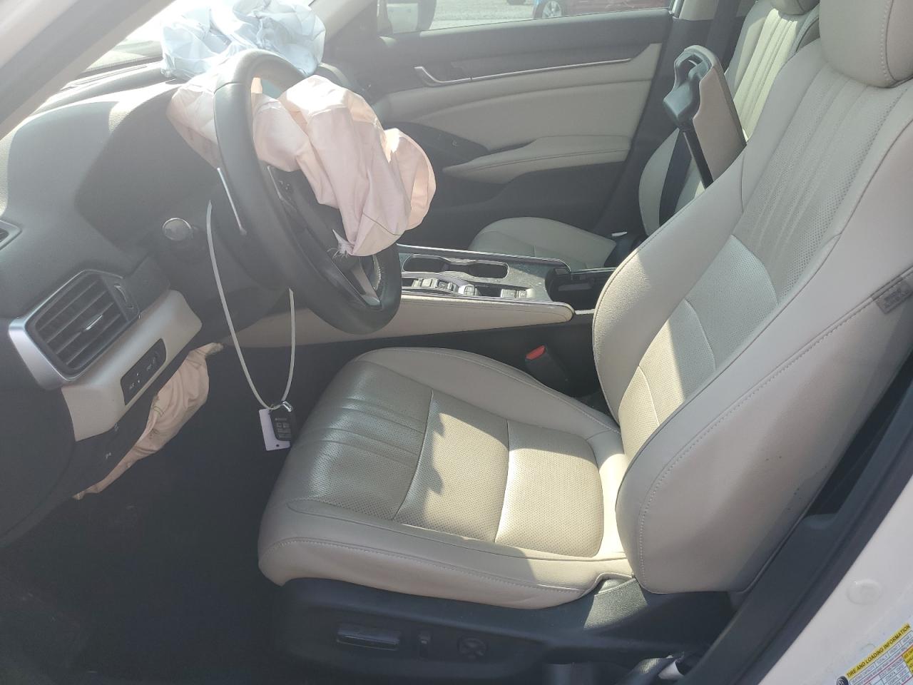 2019 Honda Accord Touring VIN: 1HGCV2F98KA003923 Lot: 80894575