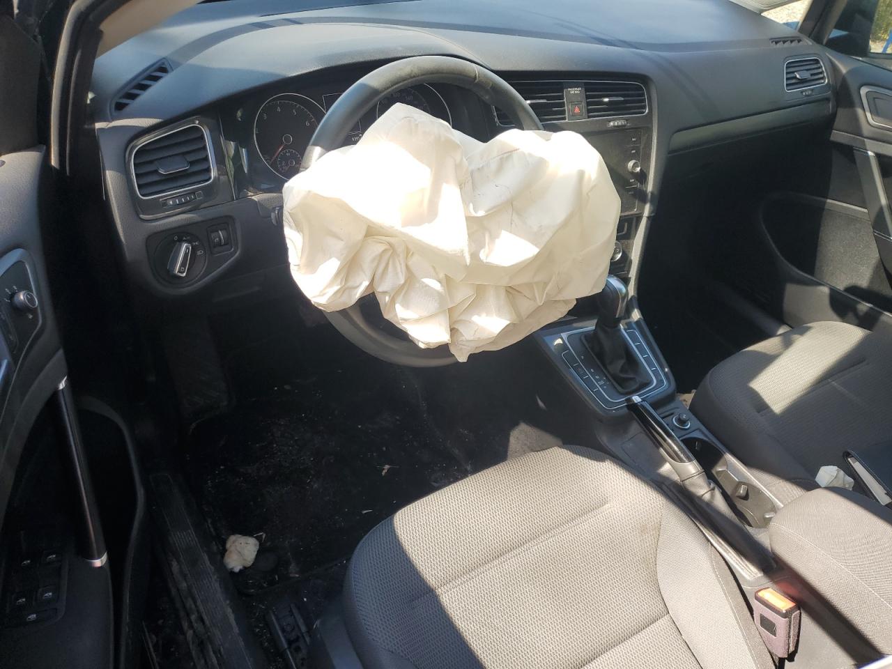 2021 Volkswagen Golf VIN: 3VWG57AU1MM013897 Lot: 82142205