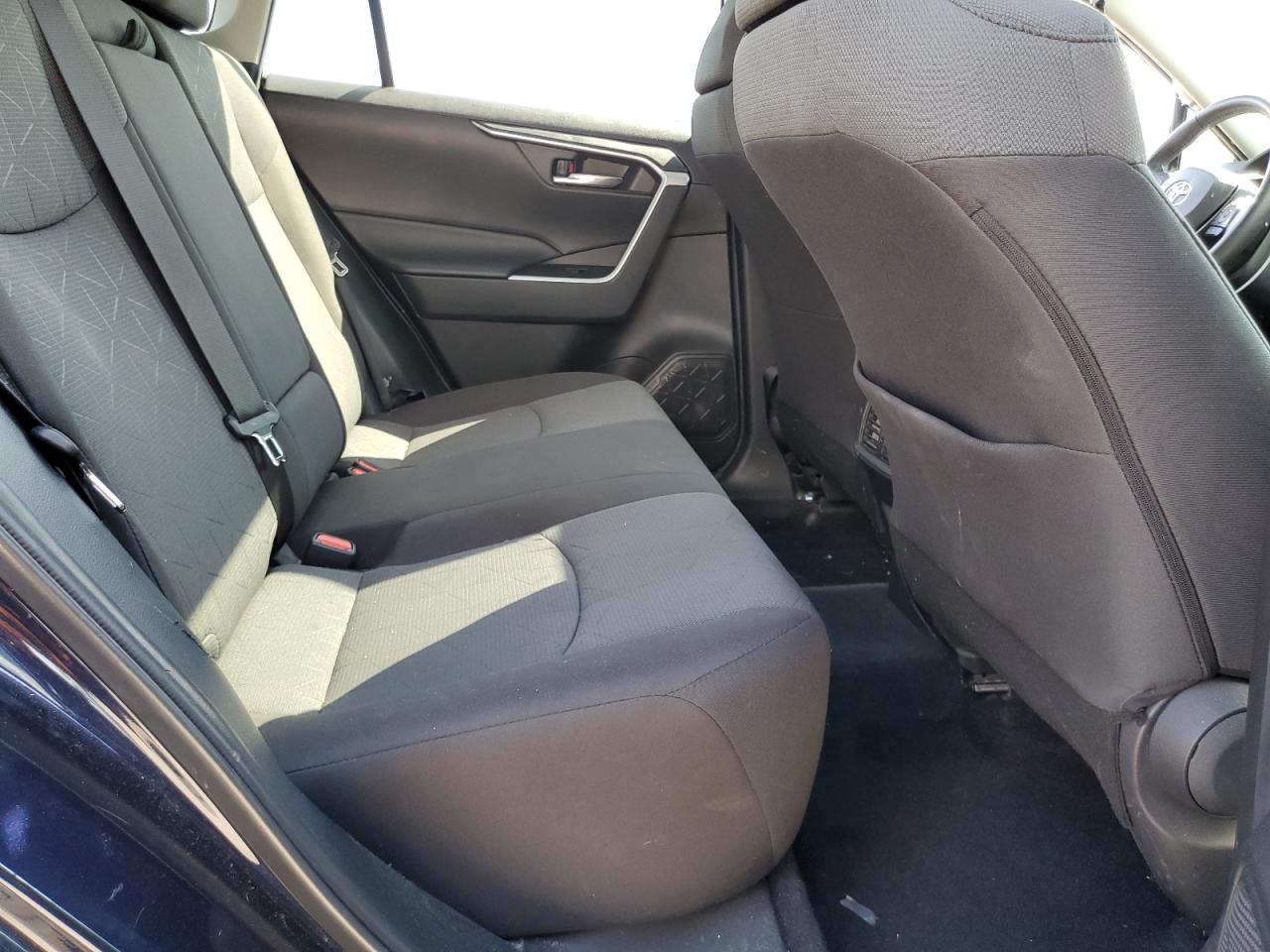 2022 Toyota Rav4 Xle VIN: 2T3P1RFV0NW258184 Lot: 71096435