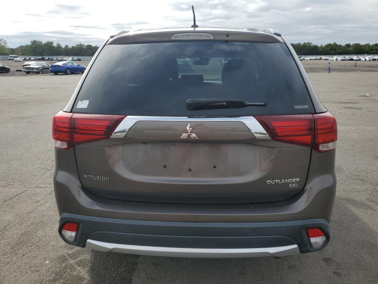 2016 Mitsubishi Outlander Se VIN: JA4AZ3A3XGZ015092 Lot: 72003595
