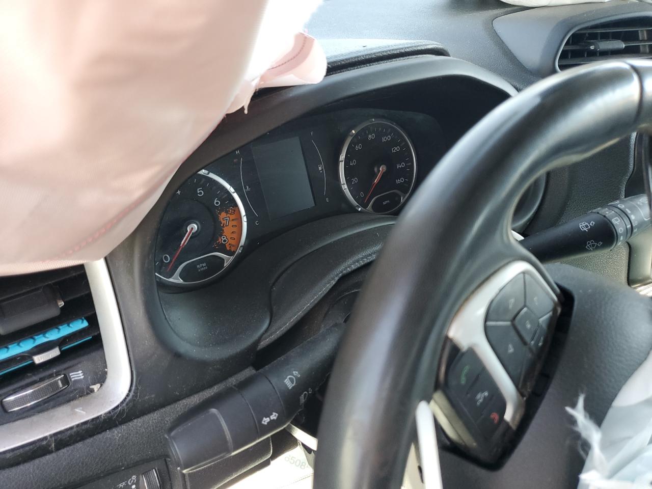 2018 Jeep Renegade Latitude VIN: ZACCJABBXJPJ21142 Lot: 84553945