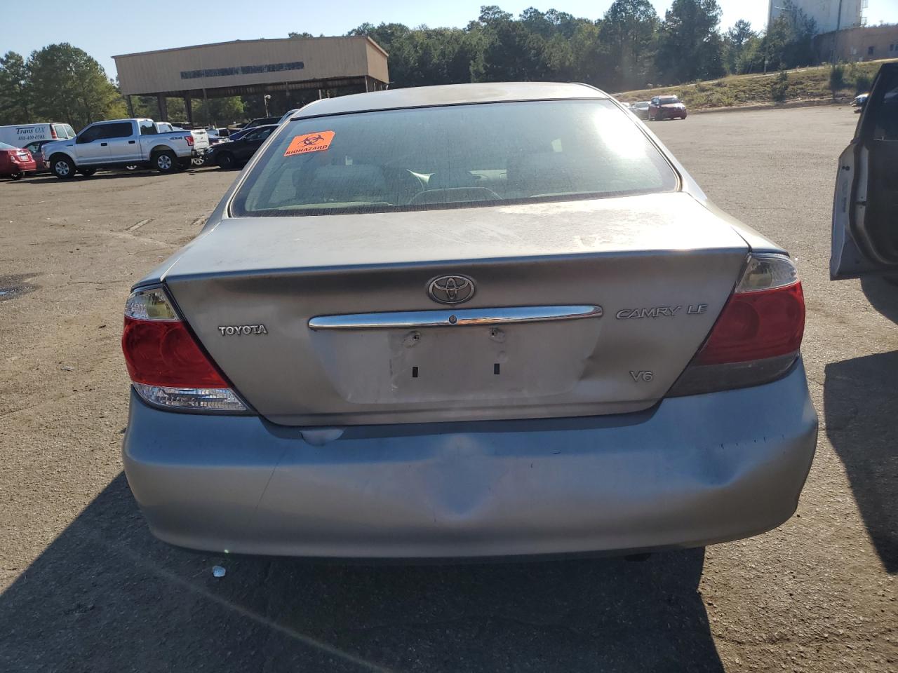 2005 Toyota Camry Le VIN: 4T1BF30K85U605440 Lot: 84000395