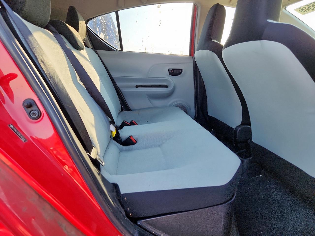 2012 Toyota Prius C VIN: JTDKDTB38C1506311 Lot: 80925545