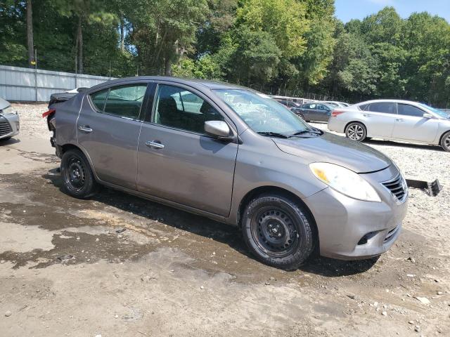  NISSAN VERSA 2014 Szary