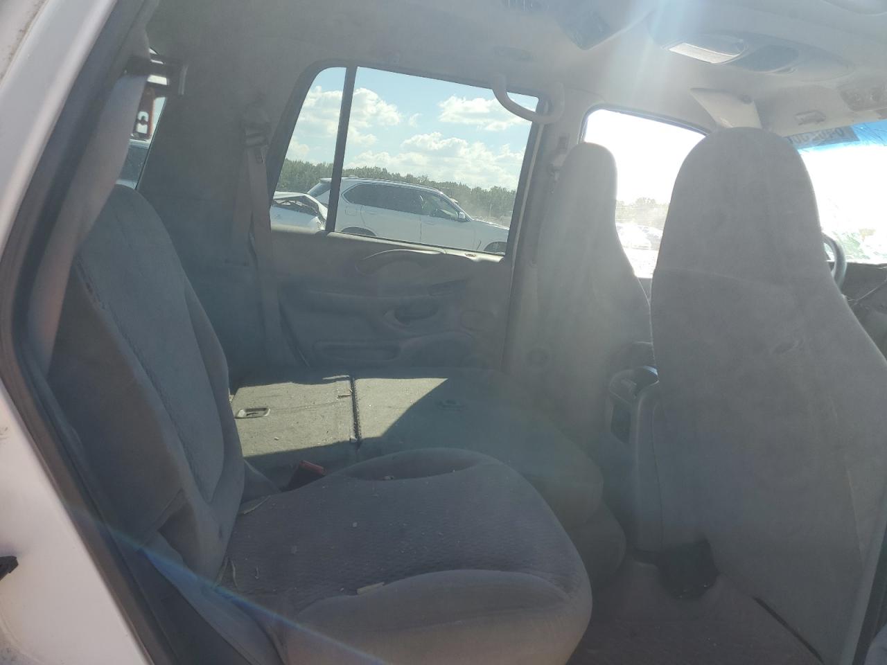 1999 Ford Expedition VIN: 1FMRU1768XLB67870 Lot: 84023885