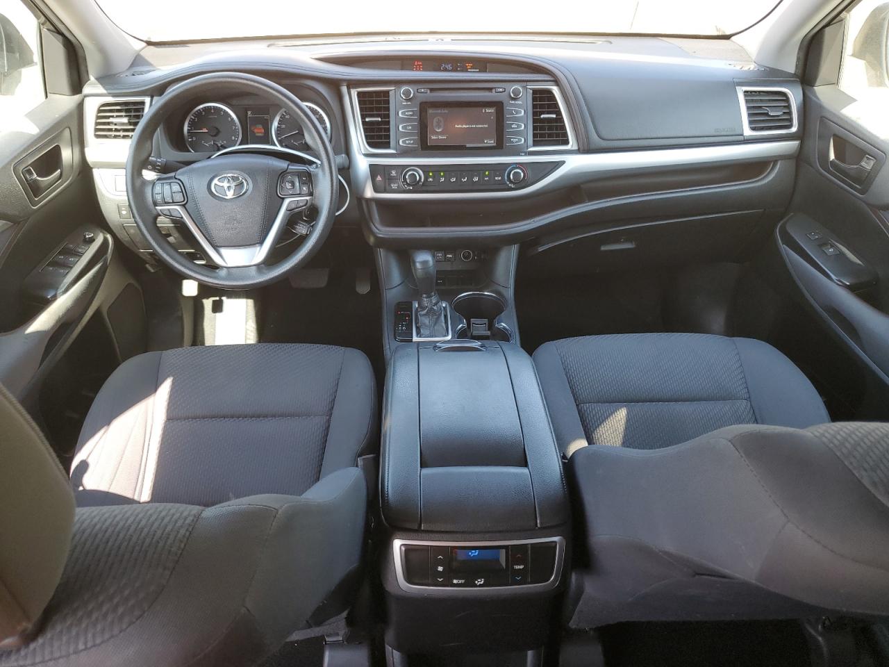 2019 Toyota Highlander Le VIN: 5TDZARFH3KS053877 Lot: 83978835