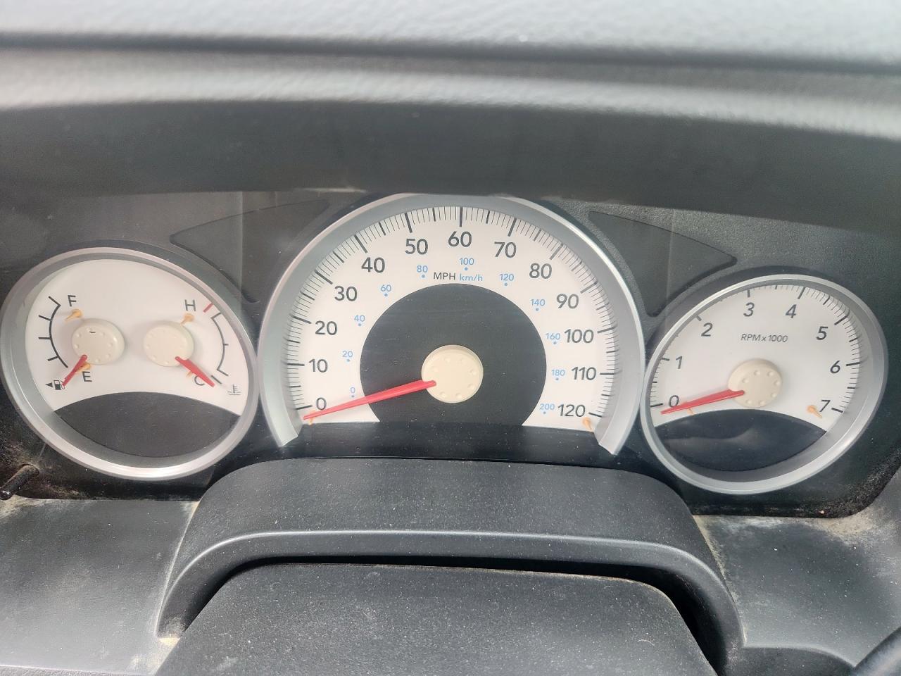 2008 Dodge Dakota Sxt VIN: 1D7HE38K48S570164 Lot: 83818675