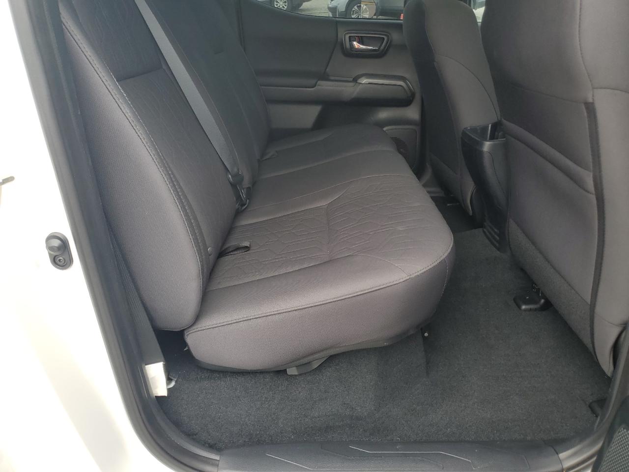 2017 Toyota Tacoma Double Cab VIN: 3TMCZ5AN4HM083838 Lot: 82067895