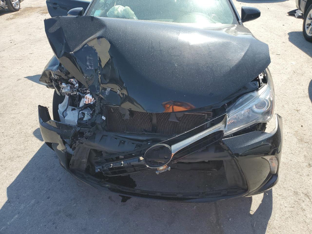 2016 Toyota Camry Le VIN: 4T1BF1FK1GU136044 Lot: 81476635