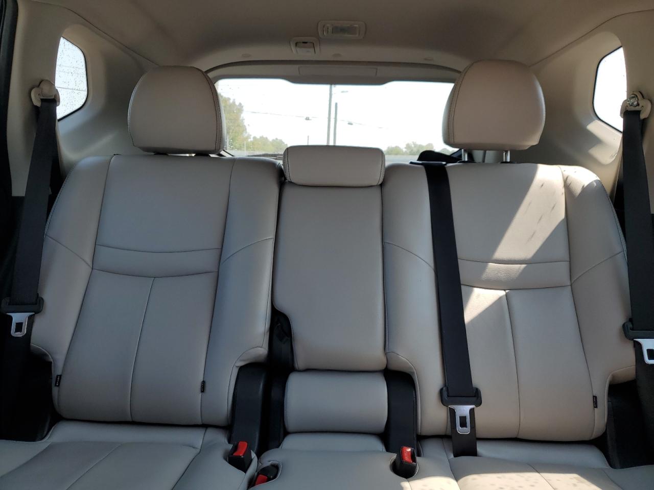 2018 Nissan Rogue S VIN: KNMAT2MT8JP531807 Lot: 81651395