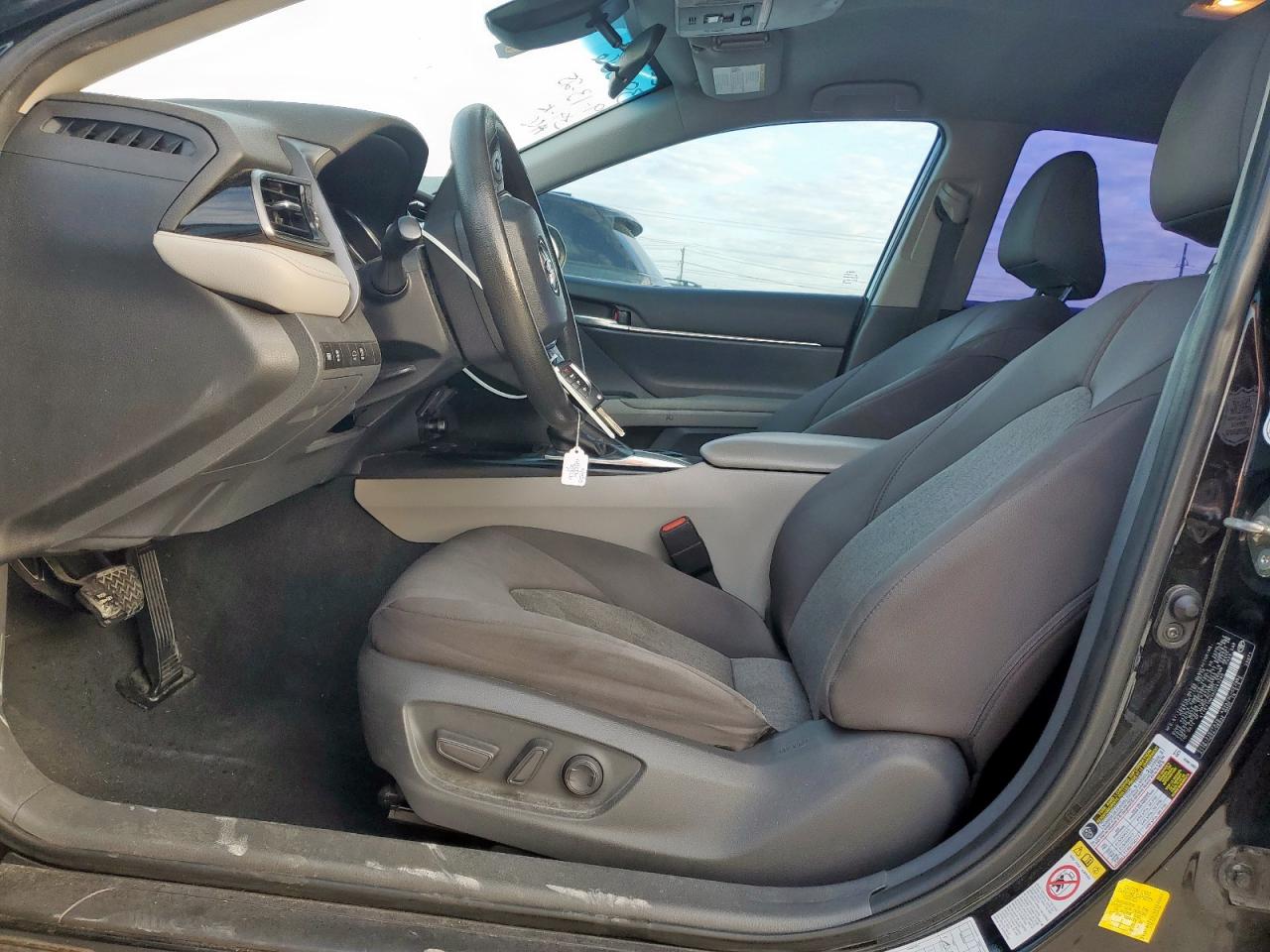 2019 Toyota Camry L VIN: 4T1B11HKXKU243260 Lot: 84268345