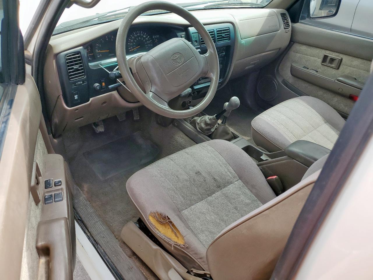 2000 Toyota Tacoma Xtracab VIN: 4TAWN72N0YZ684354 Lot: 81386485