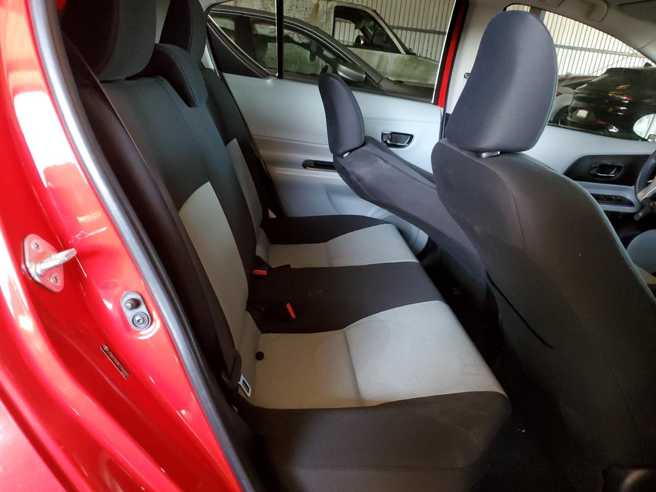 2012 Toyota Prius C VIN: JTDKDTB38C1503425 Lot: 81422095