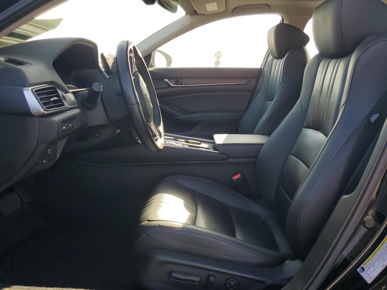 2022 Honda Accord Touring Hybrid VIN: 1HGCV3F90NA000394 Lot: 81646955