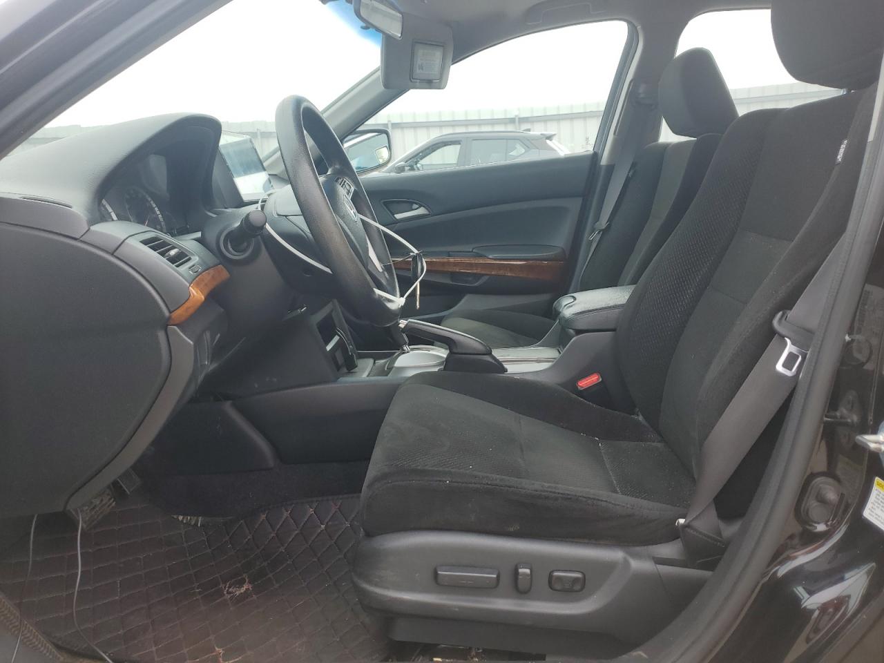 2011 Honda Accord Ex VIN: 1HGCP2F7XBA117561 Lot: 81391665