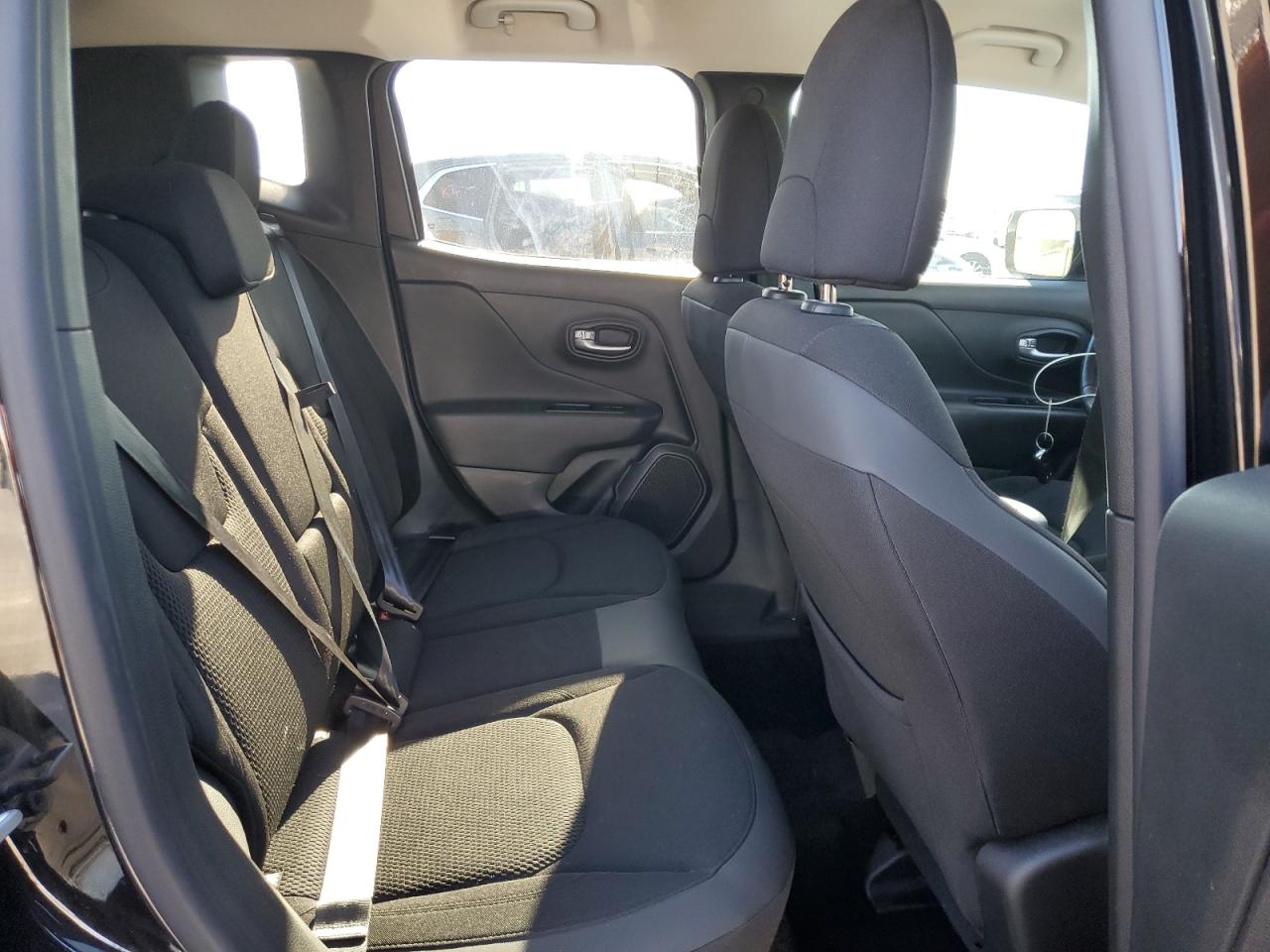 2020 Jeep Renegade Latitude VIN: ZACNJABB9LPL83813 Lot: 81024685