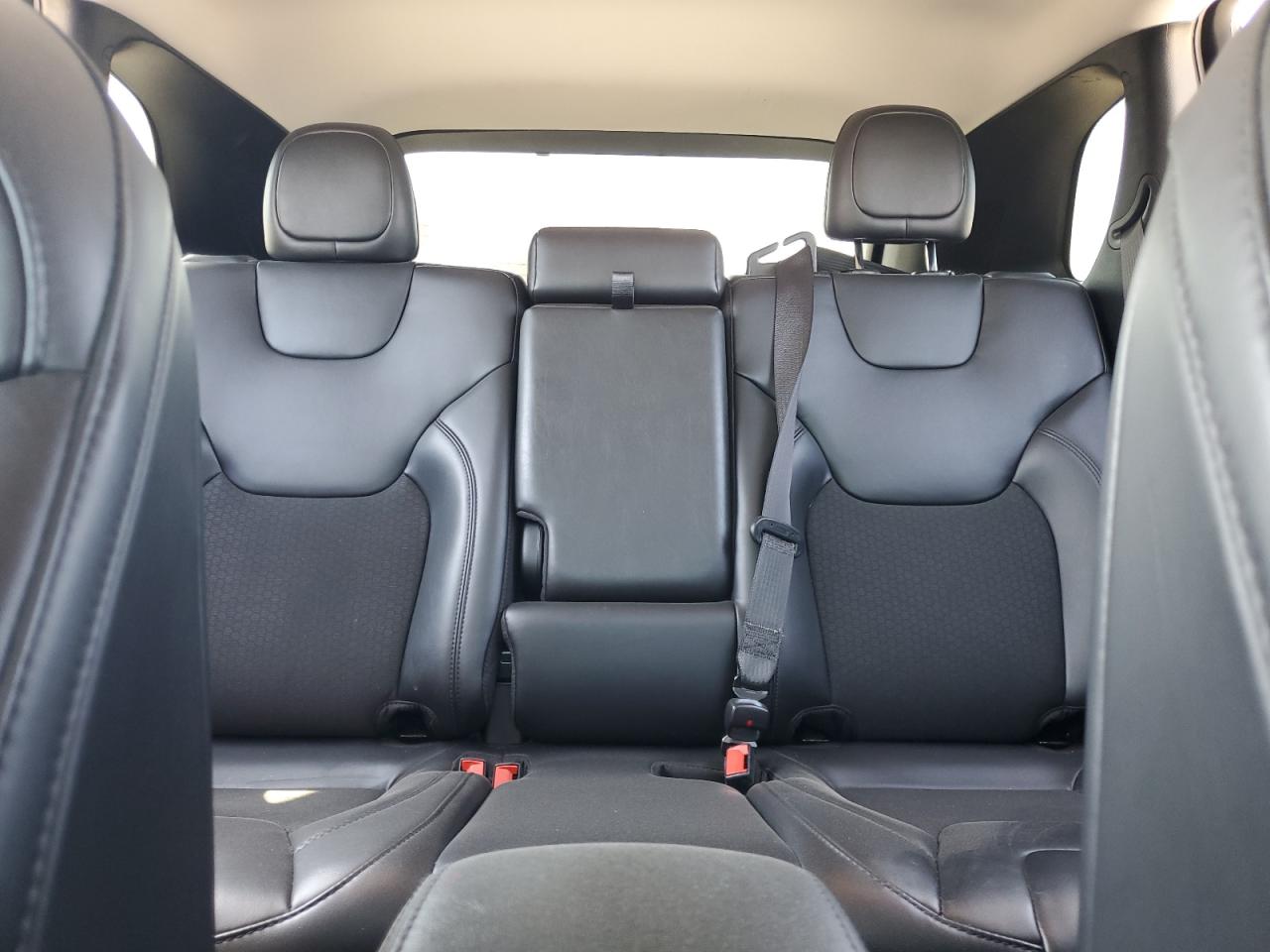 2020 Jeep Cherokee Latitude Plus VIN: 1C4PJMLB8LD536952 Lot: 81056765