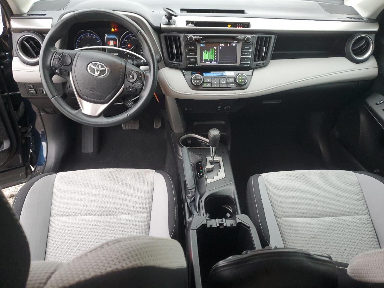 2017 Toyota Rav4 Xle VIN: 2T3RFREV4HW600512 Lot: 81761795