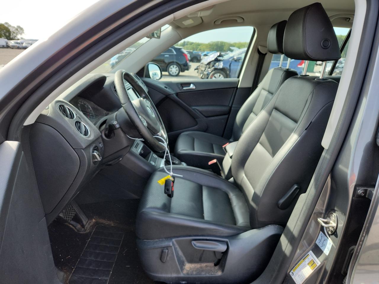 2016 Volkswagen Tiguan S VIN: WVGBV7AX8GW526118 Lot: 85056385