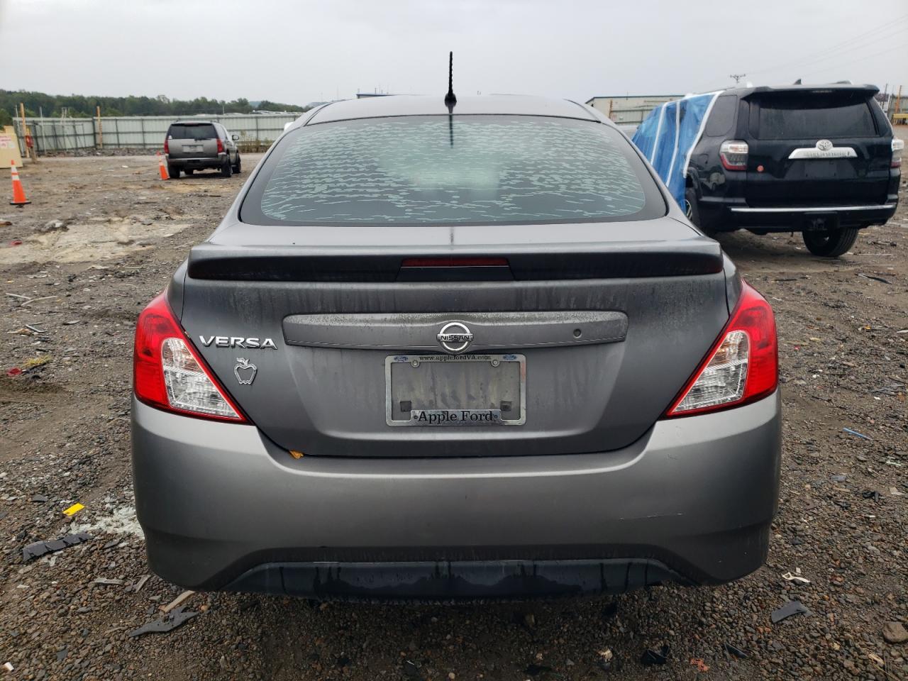 2017 Nissan Versa S VIN: 3N1CN7AP4HL817721 Lot: 81037315