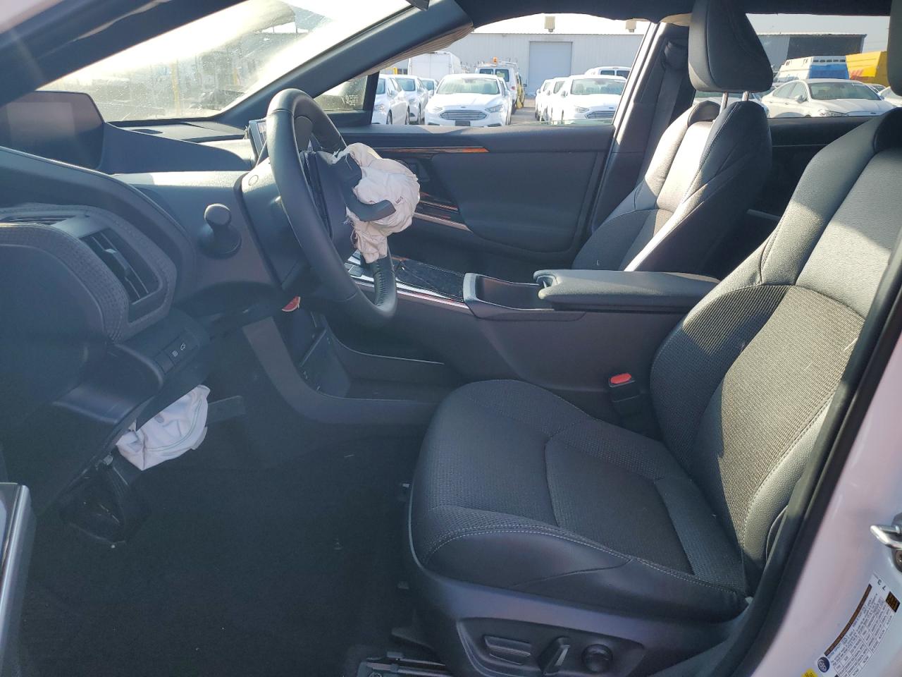 2025 Toyota Bz4X Xle VIN: JTMABACA7SA106225 Lot: 81835875