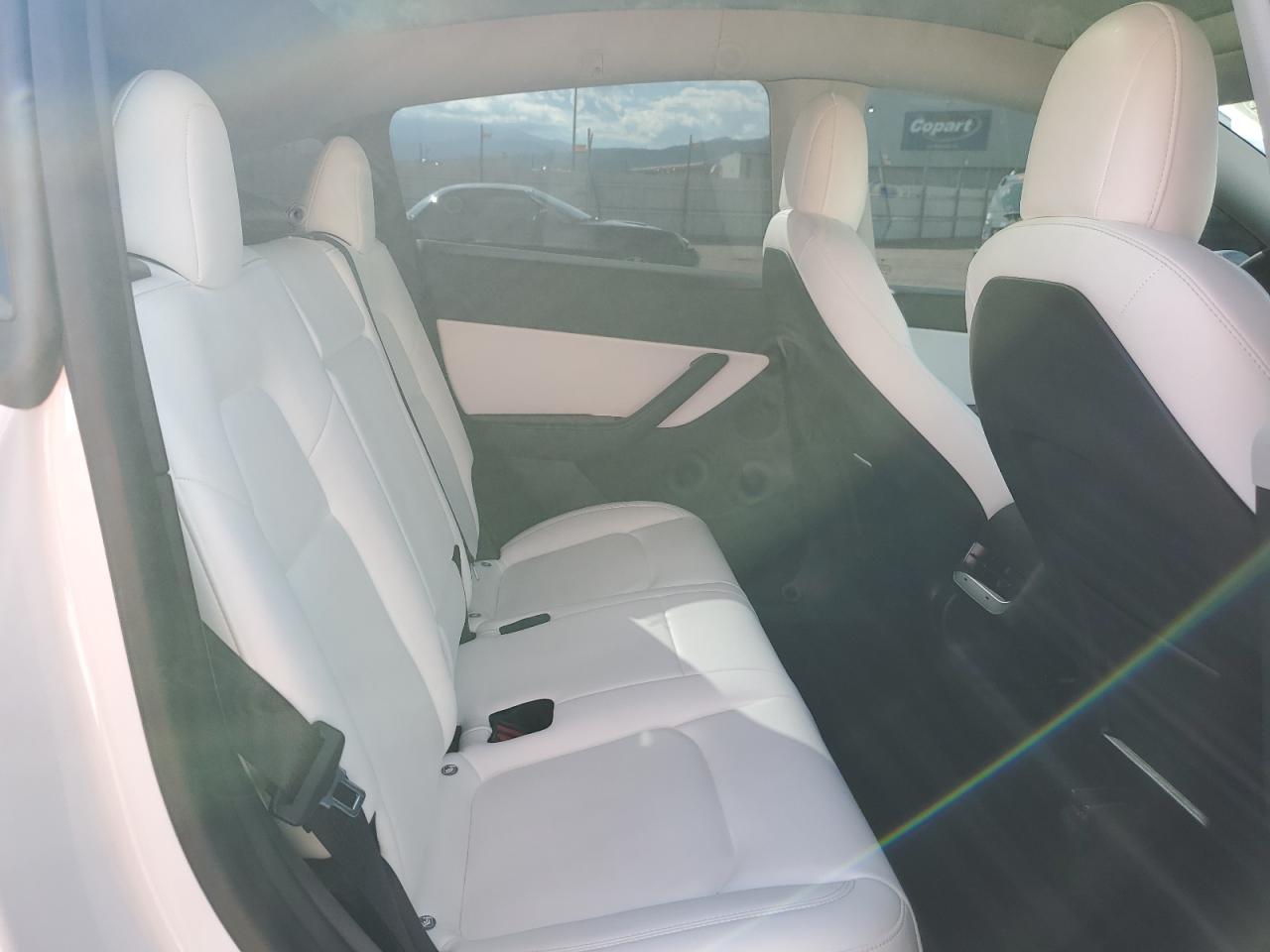 2022 Tesla Model Y VIN: 7SAYGDEE4NF354657 Lot: 81276555