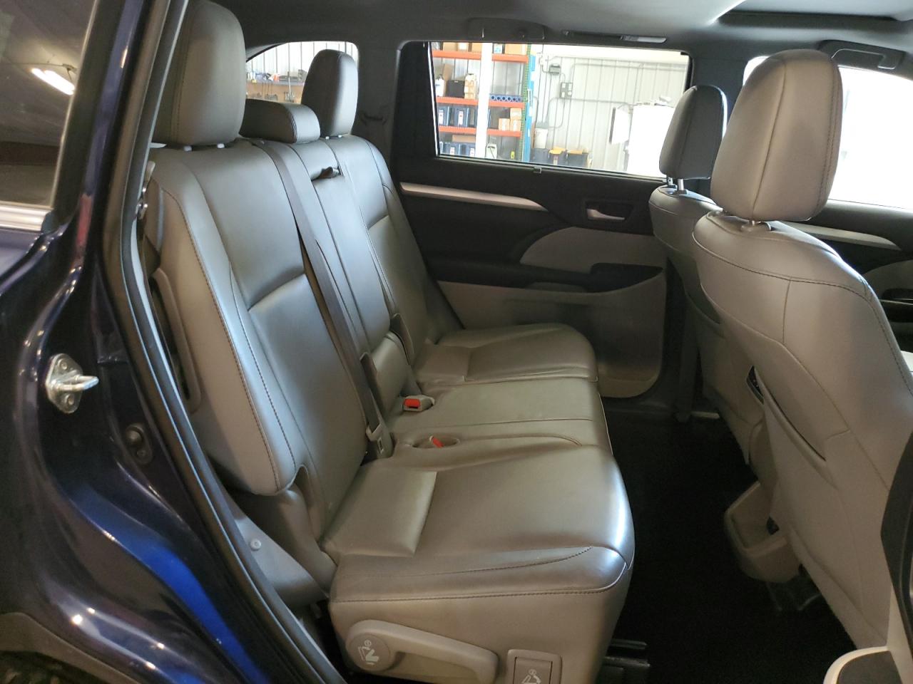 2016 Toyota Highlander Xle VIN: 5TDJKRFH4GS292565 Lot: 81107165