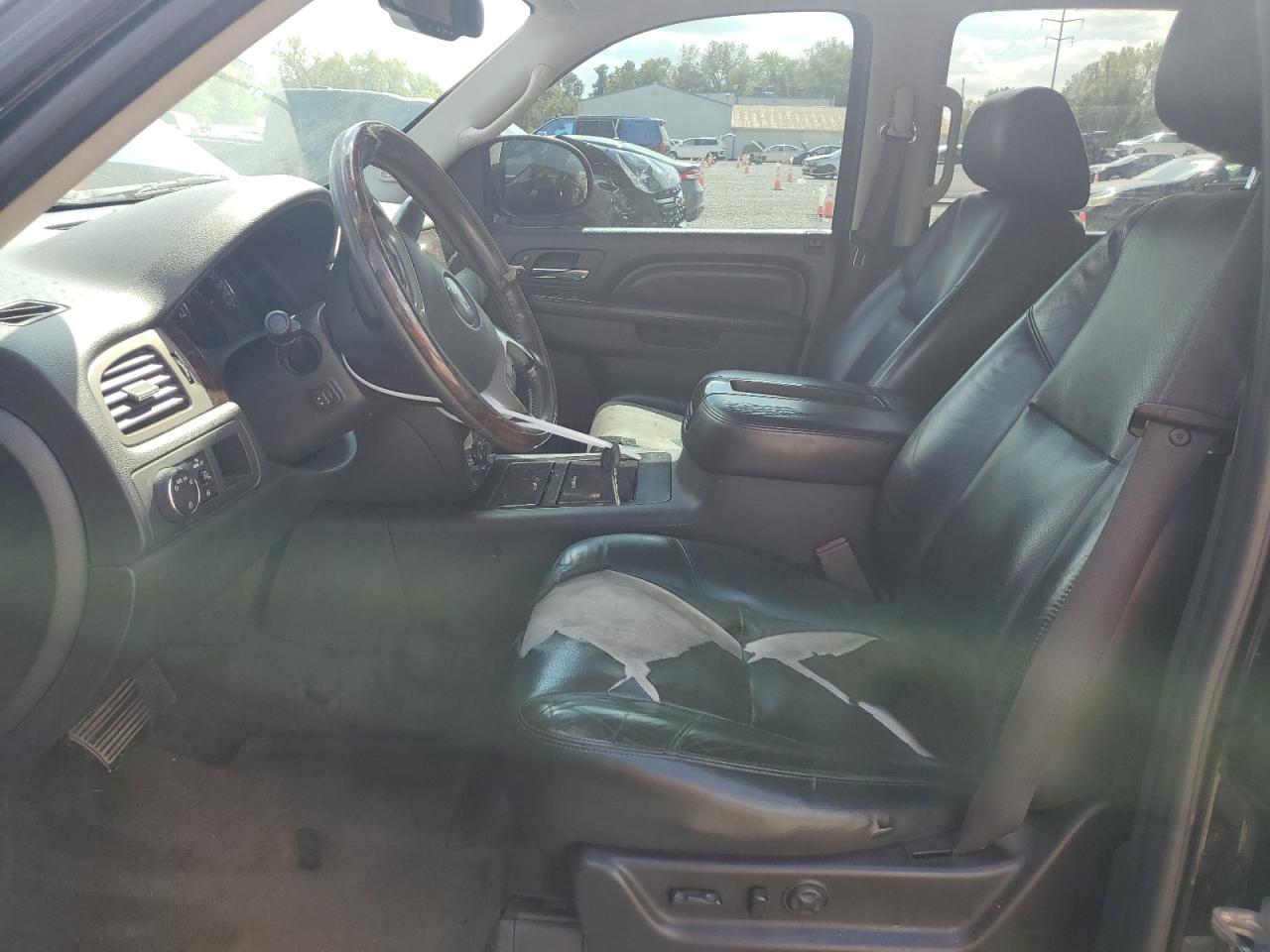 2011 GMC Yukon Denali VIN: 1GKS2EEF8BR311806 Lot: 83816185