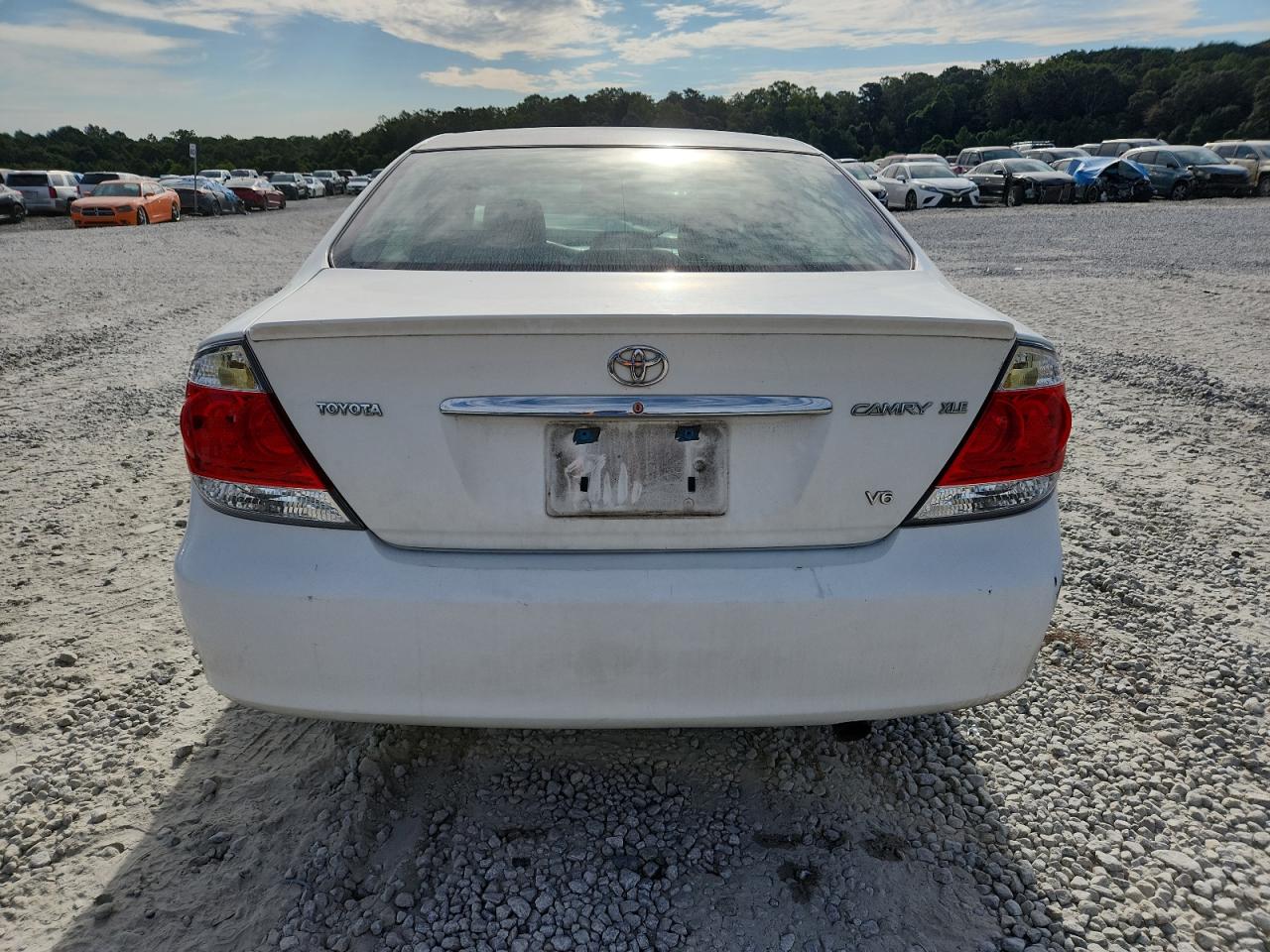 2005 Toyota Camry Le VIN: 4T1BF30K75U092228 Lot: 71008545