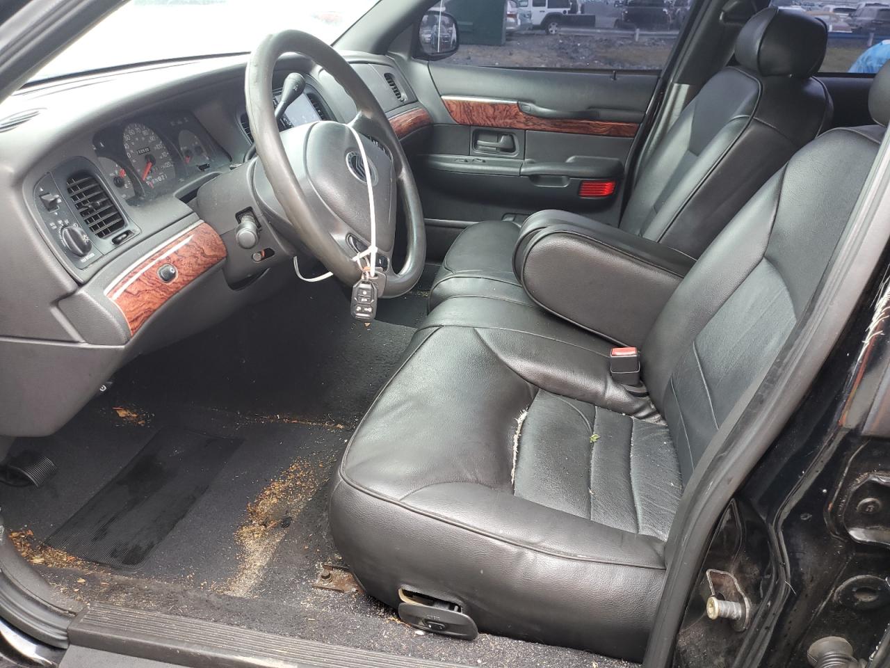 2001 Mercury Grand Marquis Gs VIN: 2MEFM74W91X638013 Lot: 83937085