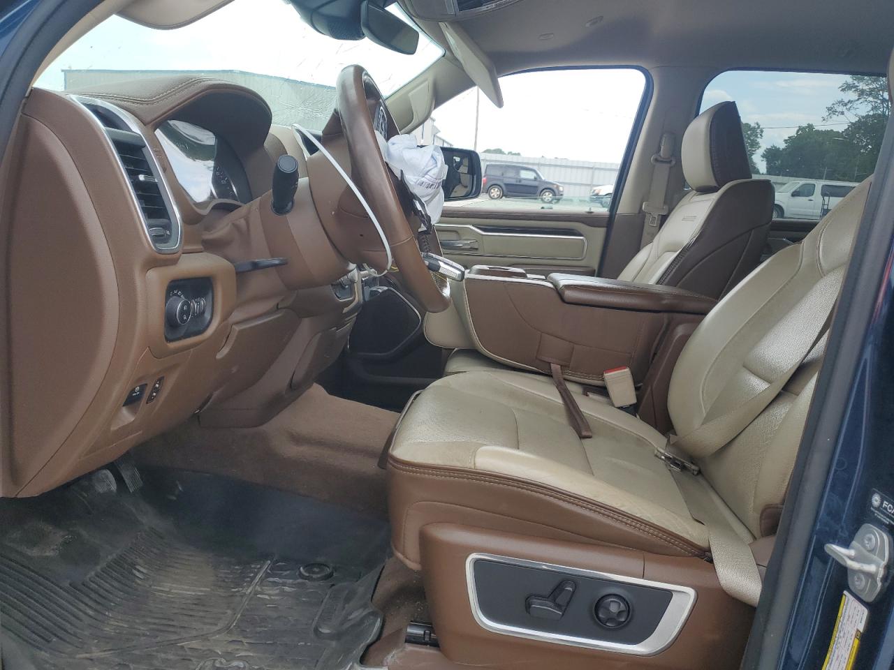 2021 Ram 1500 Laramie VIN: 1C6SRFJT5MN817877 Lot: 71263135