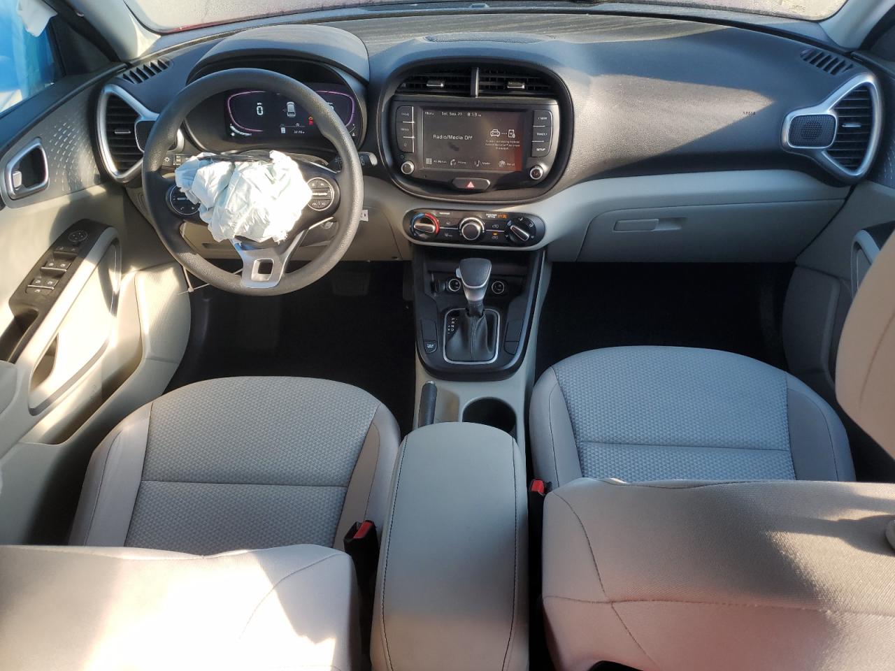 2023 Kia Soul Lx VIN: KNDJ23AU4P7190713 Lot: 70955545