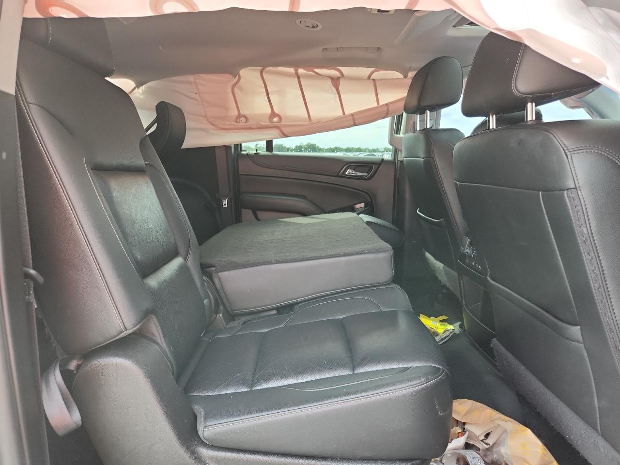 2020 GMC Yukon Xl C1500 Slt VIN: 1GKS1GKC5LR218235 Lot: 82075955