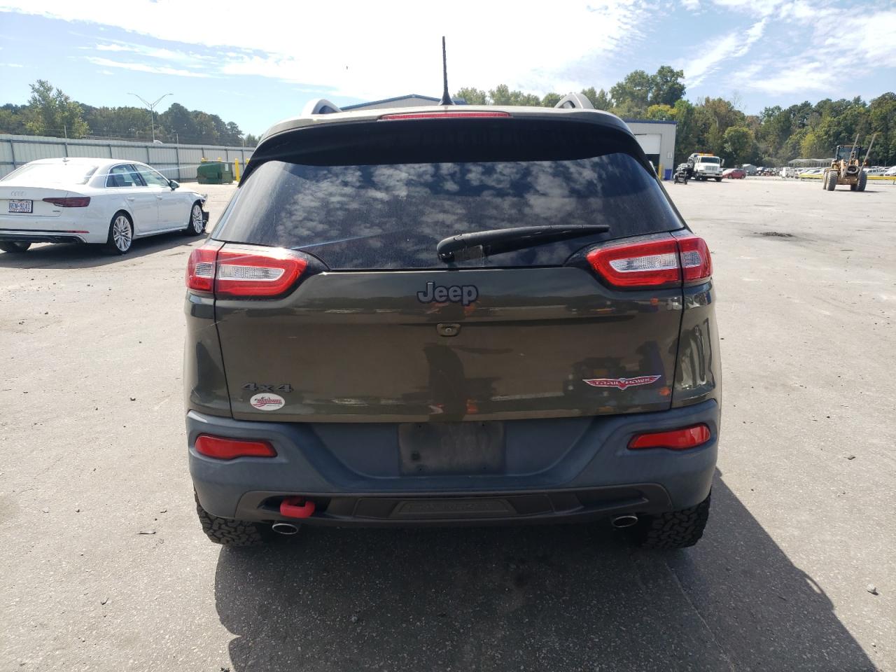 2015 Jeep Cherokee Trailhawk VIN: 1C4PJMBS7FW770381 Lot: 82057565
